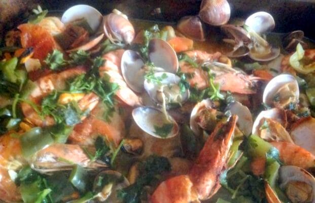 Cataplana de Peixe e Marisco