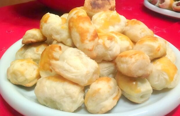 Folhados de Queijo, Mel e Nozes